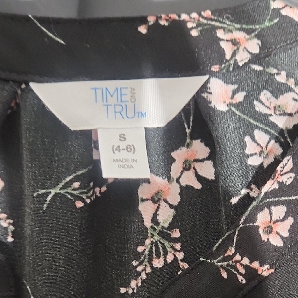 Time and Tru Black Floral Long Sleeve Dress - Picture 2 of 2